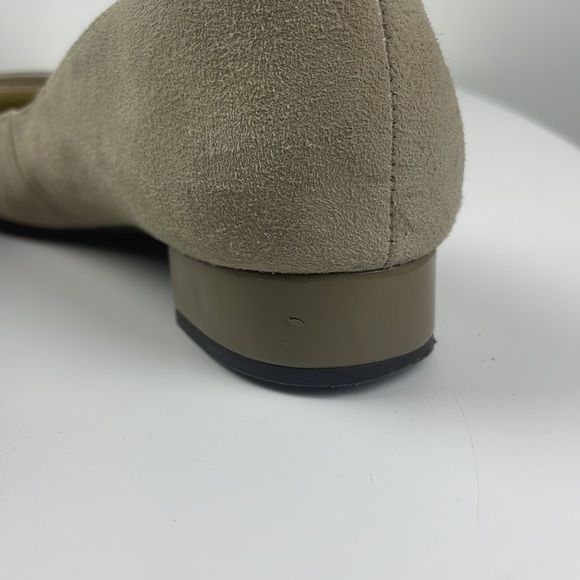 Fs/ny beige suede & patent leather w/calf hair accessory size 6. 3/4 inch heel - Picture 6 of 10